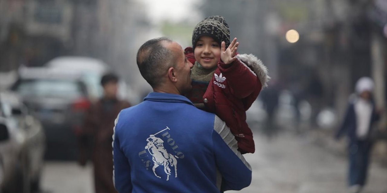 Suriye'nin Halep Kentinde Terör Örgütü Ypg/sdg'den Kurtarılan Mahallelerde Hayat Normale Dönüyor