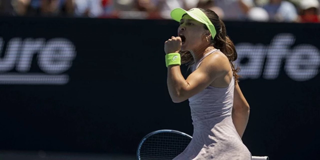 Zeynep Sönmez, Avustralya Açık'a Veda Etti! Rakibinden Türk Taraftarlara Skandal Hareket