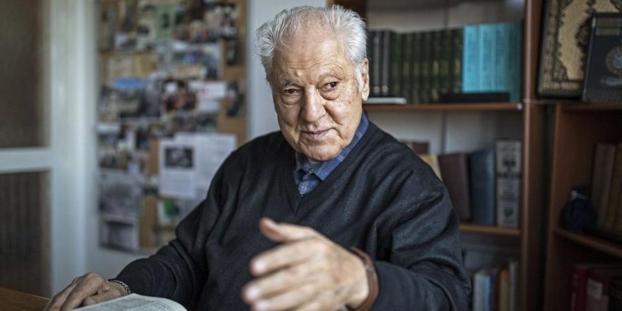 Nuri Pakdil vefat etti