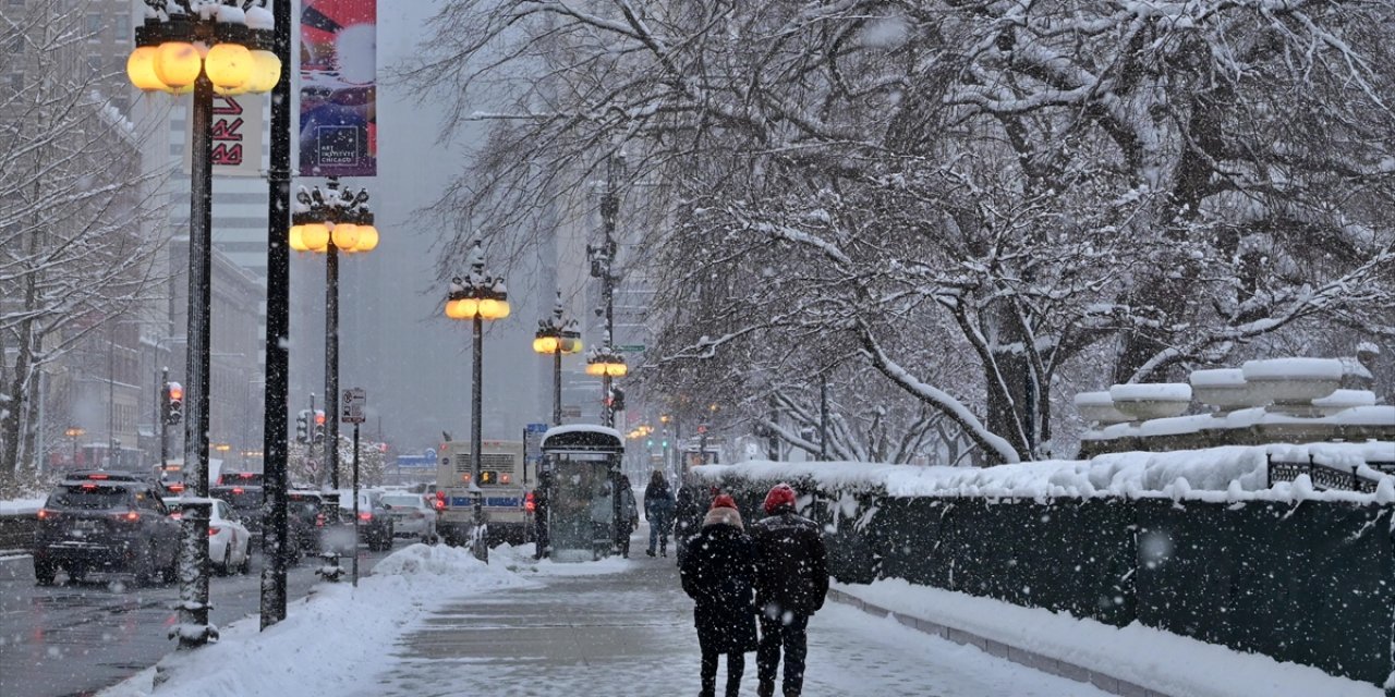 ABD'yi Etkisi Altına Alan Kar Fırtınası ve Aşırı Soğuklar Nedeniyle 11 Kişi Hayatını Kaybetti