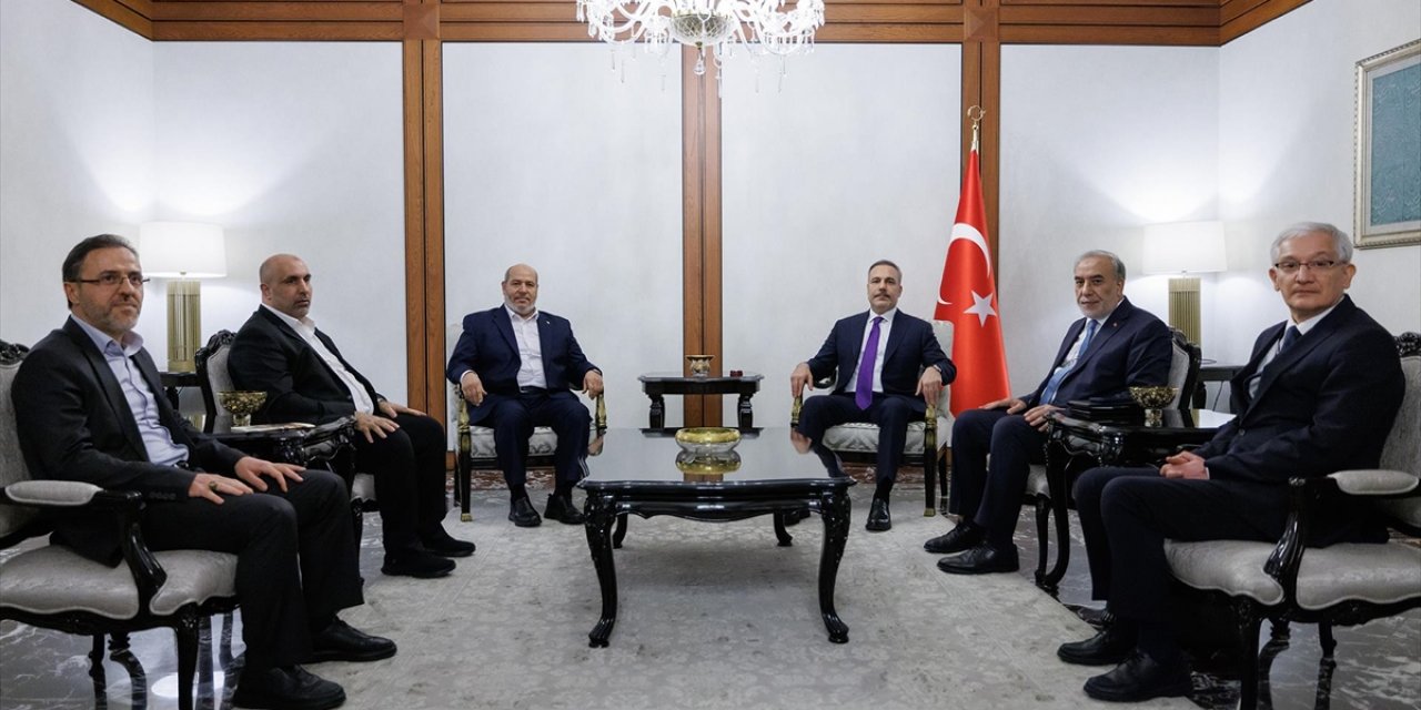 Bakan Fidan, Hamas Siyasi Büro Üyesi Halil Hayye Başkanlığındaki Hamas Heyeti İle Görüştü