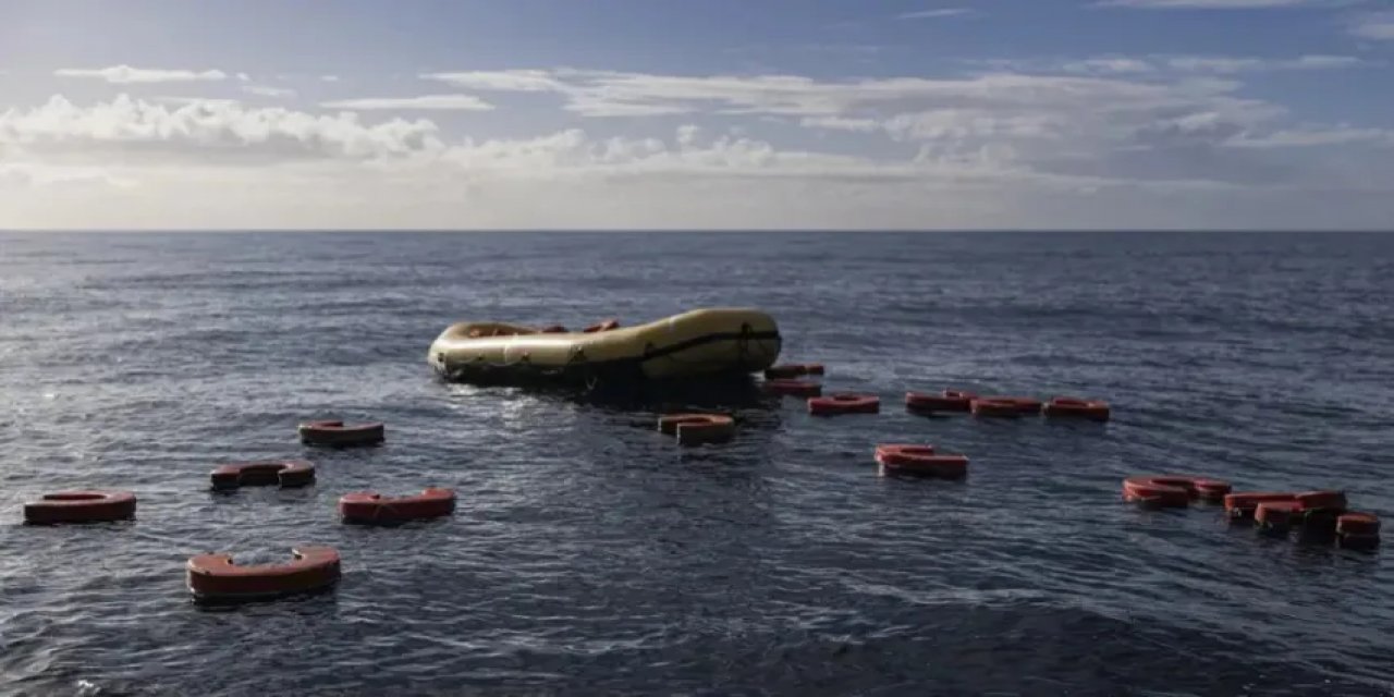 Akdeniz'de Göçmen Teknesi Battı, En Az 50 Ölü Var!