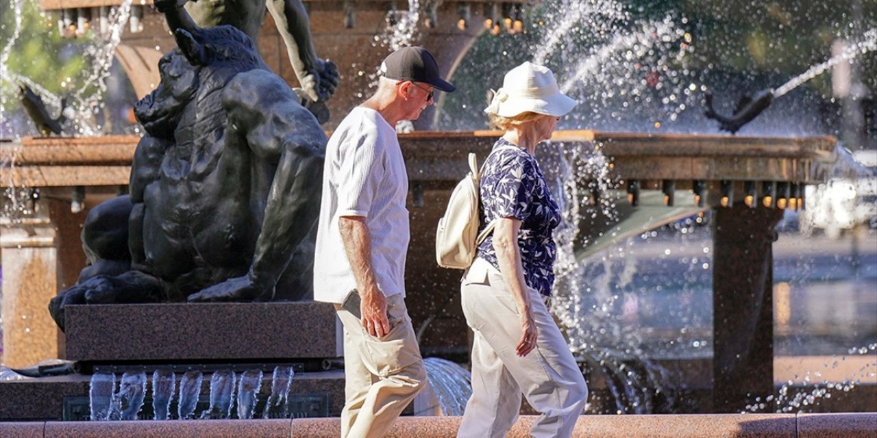Avustralya'da Sıcak Hava Dalgası Nedeniyle Termometreler Rekor Seviyelere Ulaştı