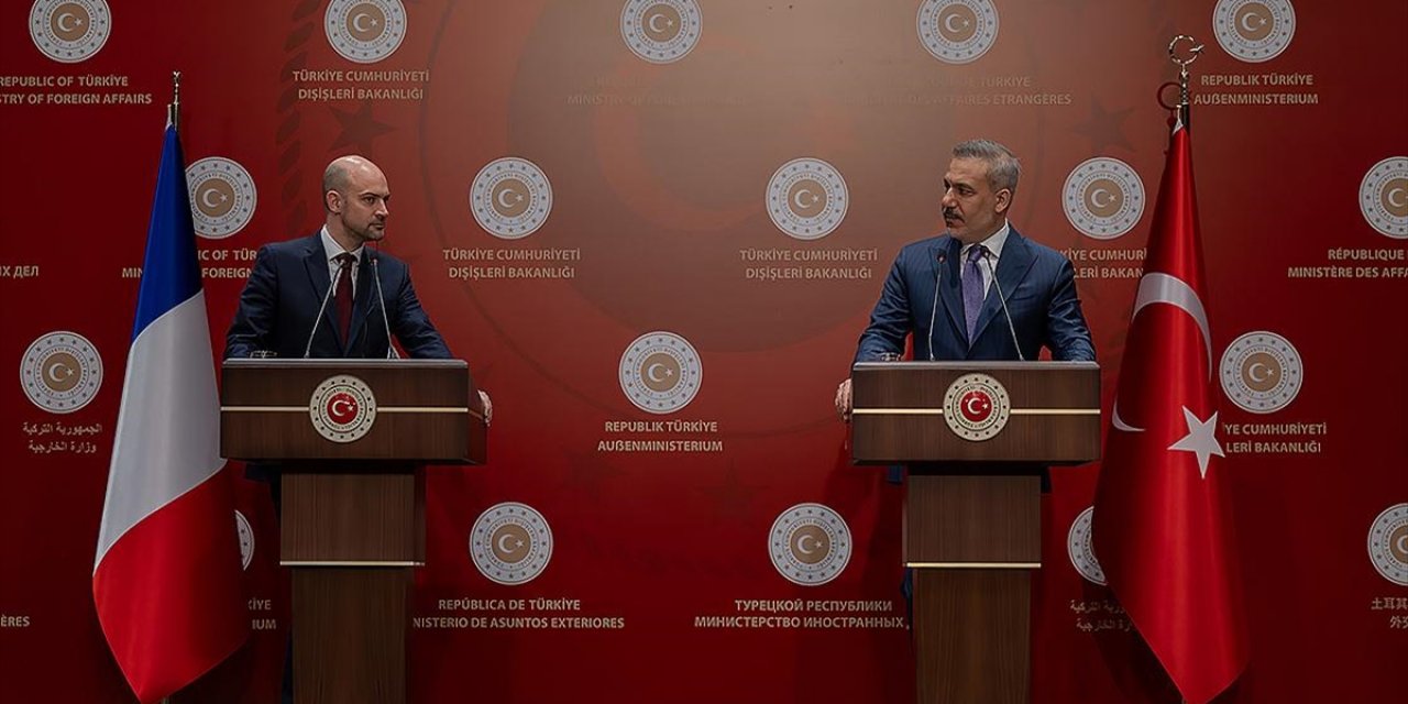 Dışişleri Bakanı Fidan, Fransız Mevkidaşı Barrot İle Ortak Basın Toplantısında Konuştu
