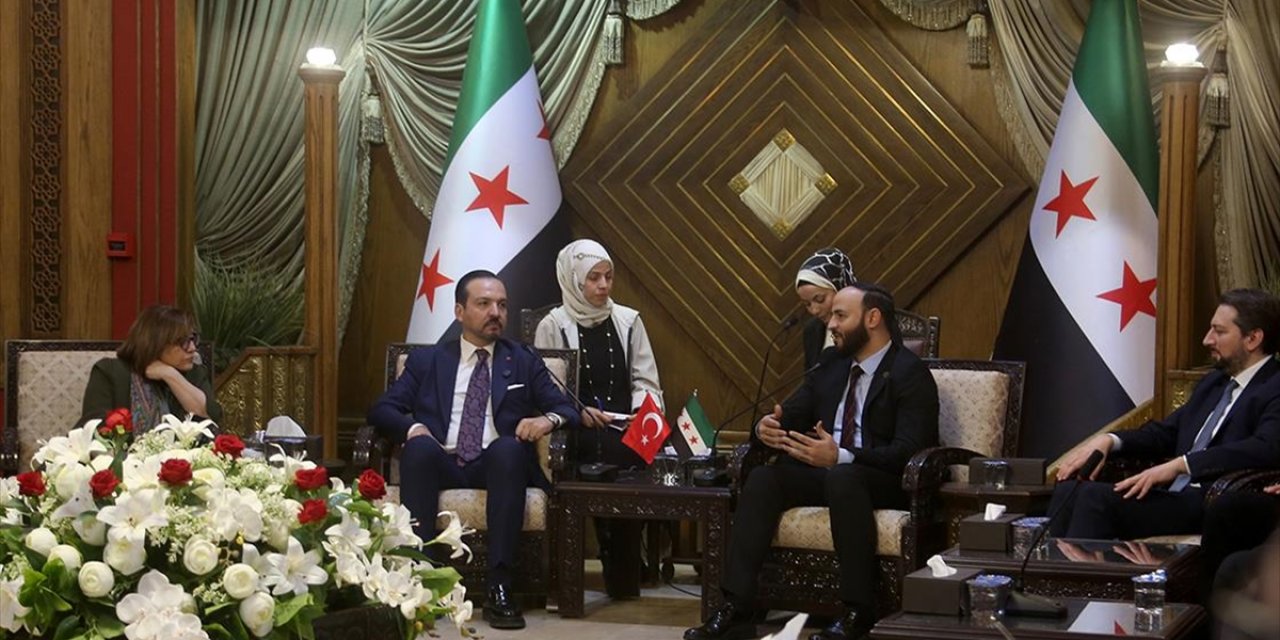 AK Parti Genel Başkan Yardımcısı Zorlu: Ayn-El Arab Bölgesindeki İnsani Koridor Sorunsuz Şekilde İşliyor