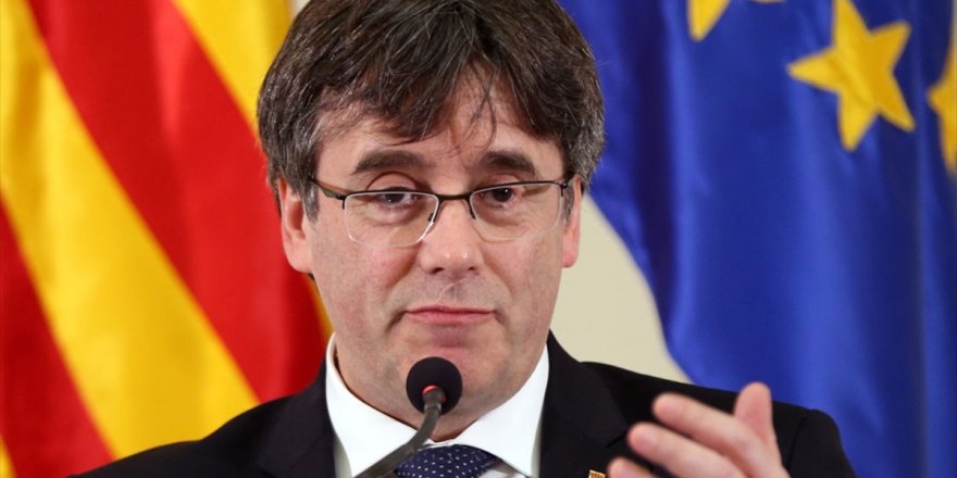 Eski Katalan Lider Puigdemont Teslim Oldu
