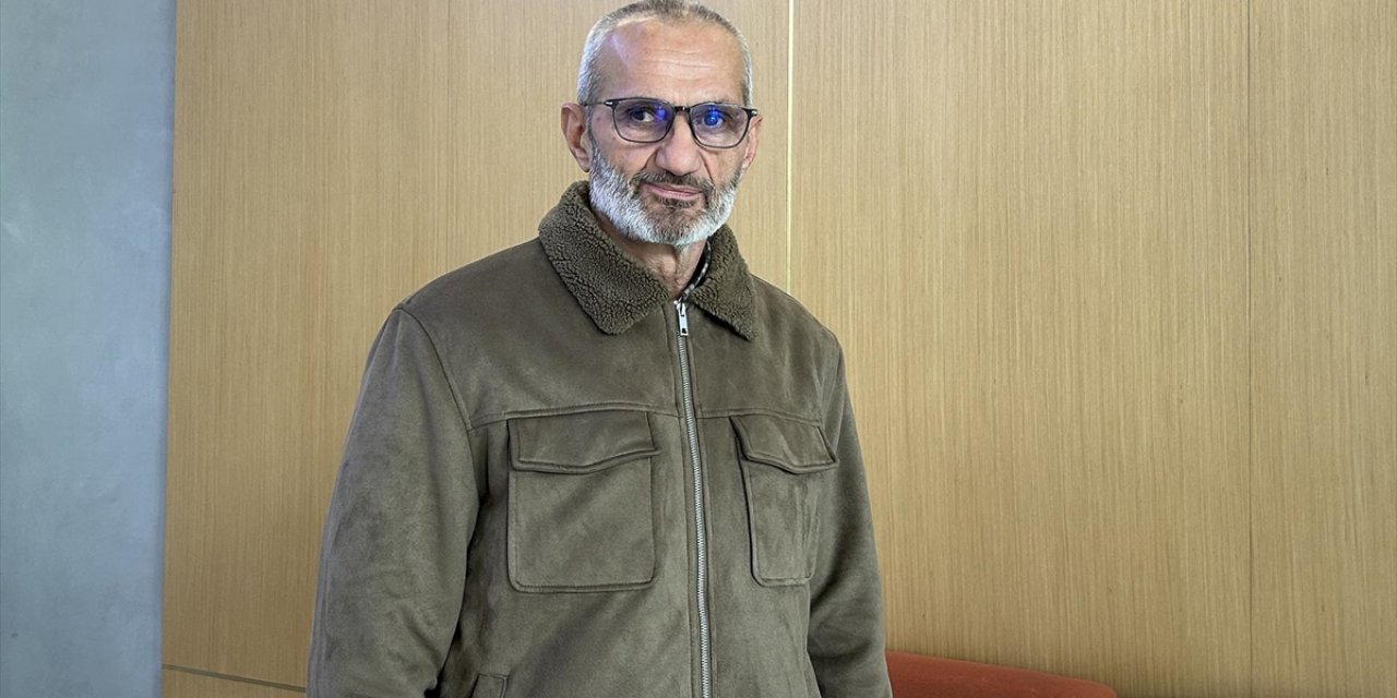 Seyyar Kütüphanecinin Değiştirdiği Hayat: Ümit Sezer'in İlham Veren Hikayesi