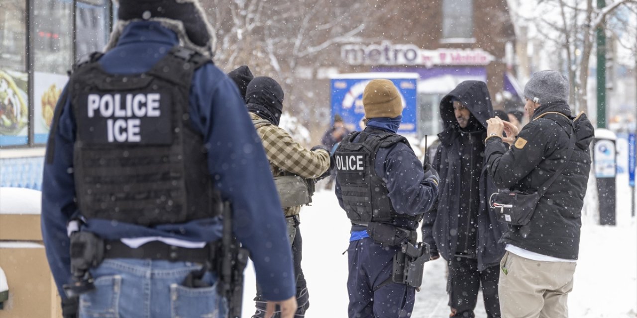 Minnesota Eyaletinde Ice Komutanı Bovino'ya Dair Tartışmalar Sürerken Kurumun Operasyonları Hız Kesmiyor