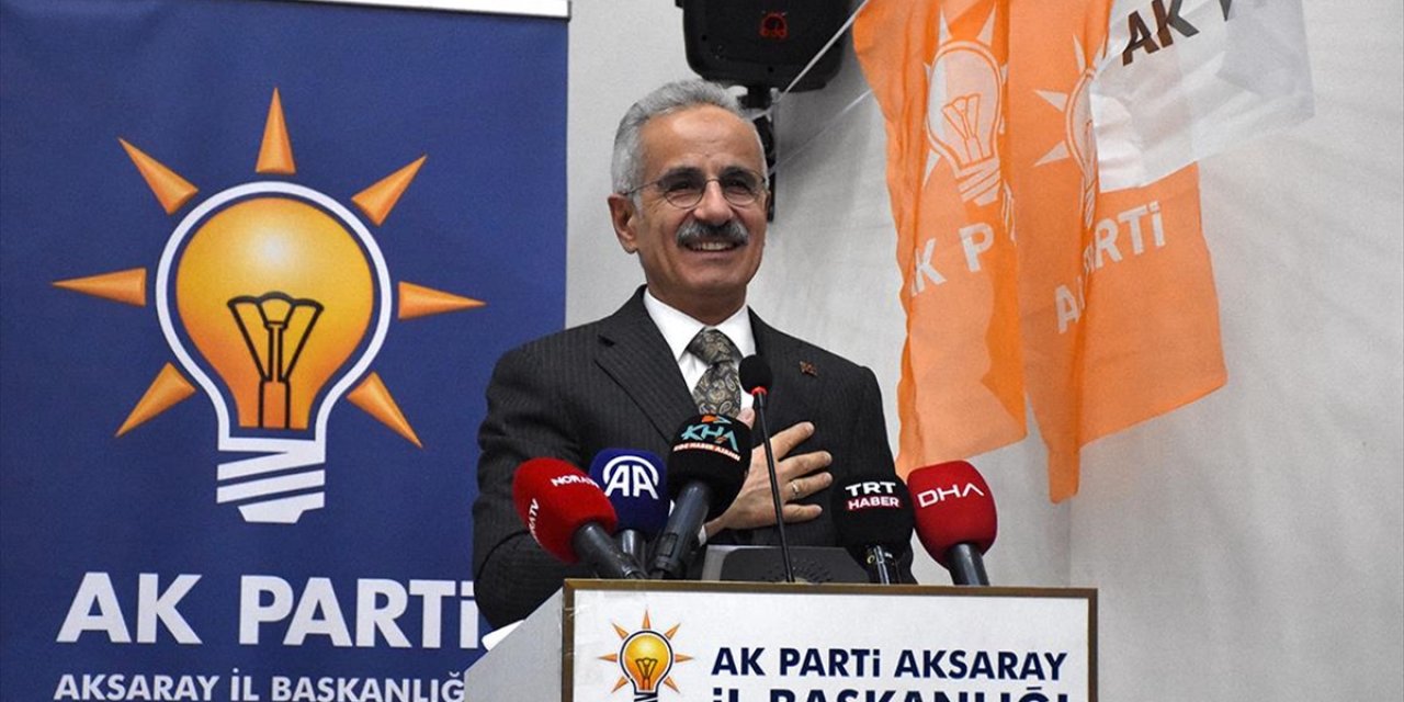 Bakan Uraloğlu: Biz Bir Taraftan Hizmet Üretmeye Çalışırken Diğer Taraftan da Birileri Ancak Yolsuzluklarla Anıldı