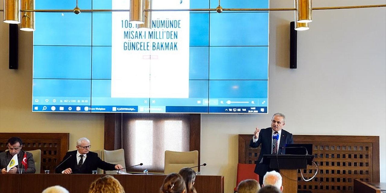 İstanbul'da "106. Yıldönümünde Misak-ı Milli'den Güncele Bakmak Sempozyumu" Düzenlendi