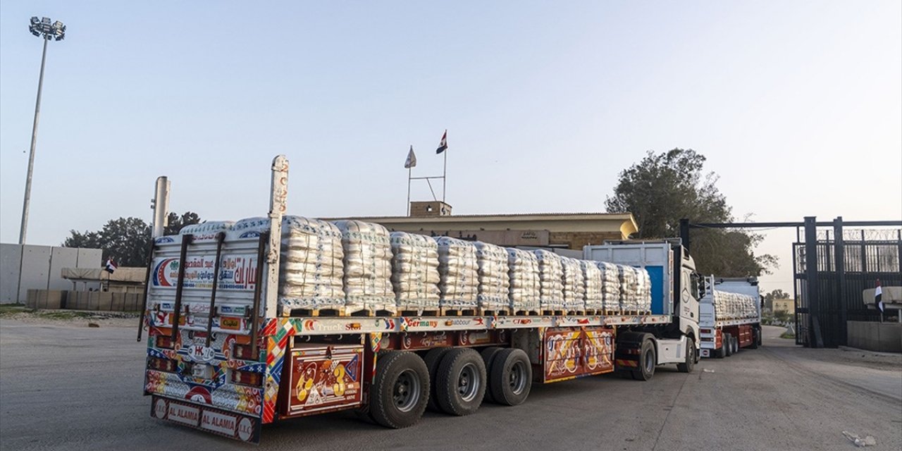 İsrail, Ateşkesin 2. Aşamasında Gazze'ye Girecek İnsani Yardımların Azaltılmasını İstiyor