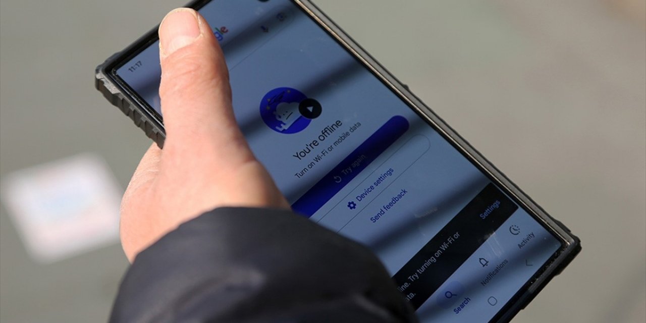 İran Cumhurbaşkanı Yardımcısı Afşin: İnternet Kesintisi Nedeniyle Halktan Özür Diliyoruz