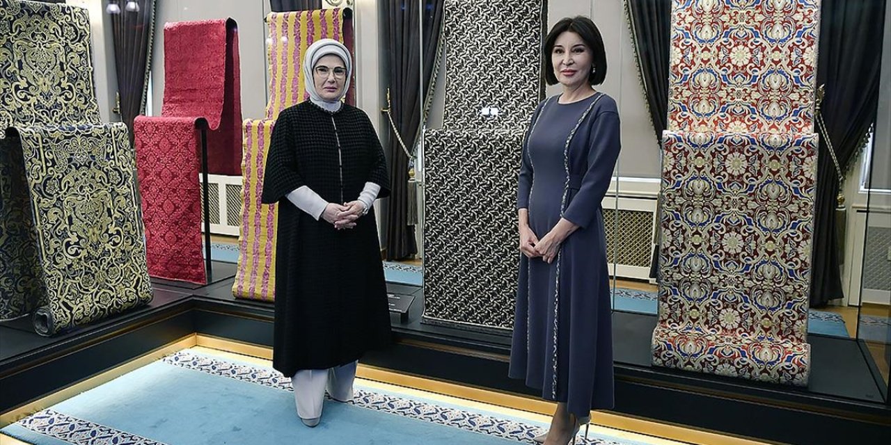Emine Erdoğan, Özbekistan Cumhurbaşkanı'nın Eşi Mirziyoyeva İle Bir Araya Geldi