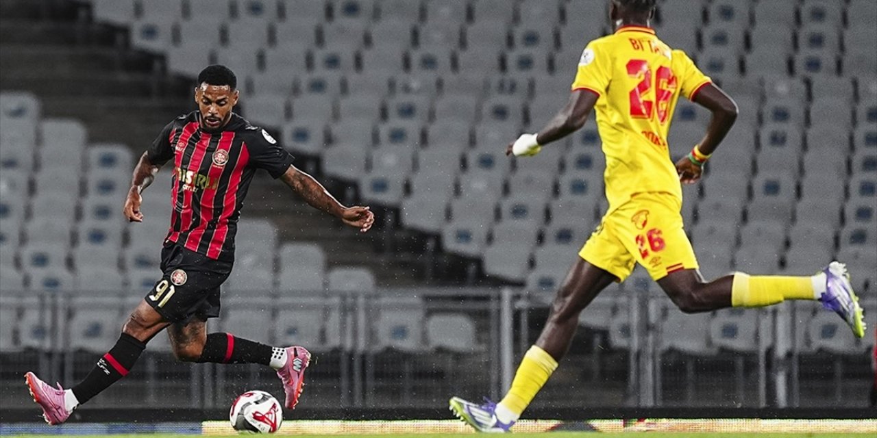 Fatih Karagümrük, Süper Lig'de Yarın Göztepe'ye Konuk Olacak