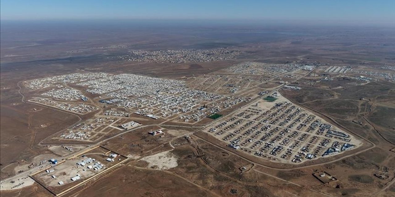 Suriye Ordusu, Hol Kampı Ve Çevresini Askeri Bölge İlan Etti