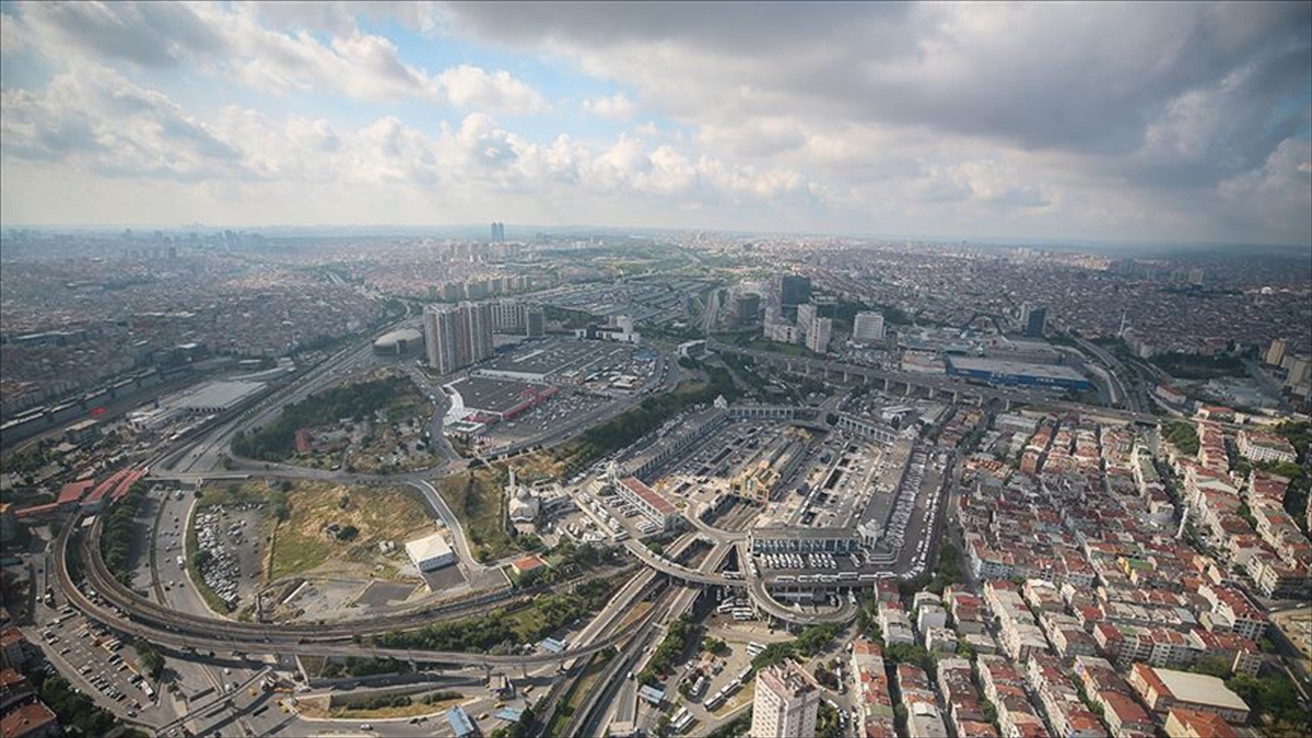 İstanbul'da Bazı Yollar Trafiğe Kapanacak