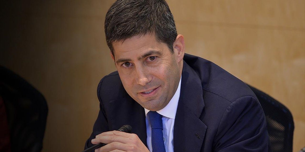 Trump'ın Fed Başkanı Adayı Warsh, Merkez Bankacılığı Tecrübesiyle Dikkati Çekiyor