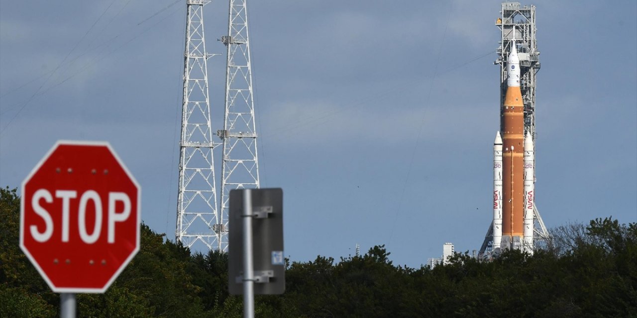 Nasa, Ay'a Dönüş Programı "Artemis"in Fırlatılışını Dondurucu Soğuklar Nedeniyle Erteledi