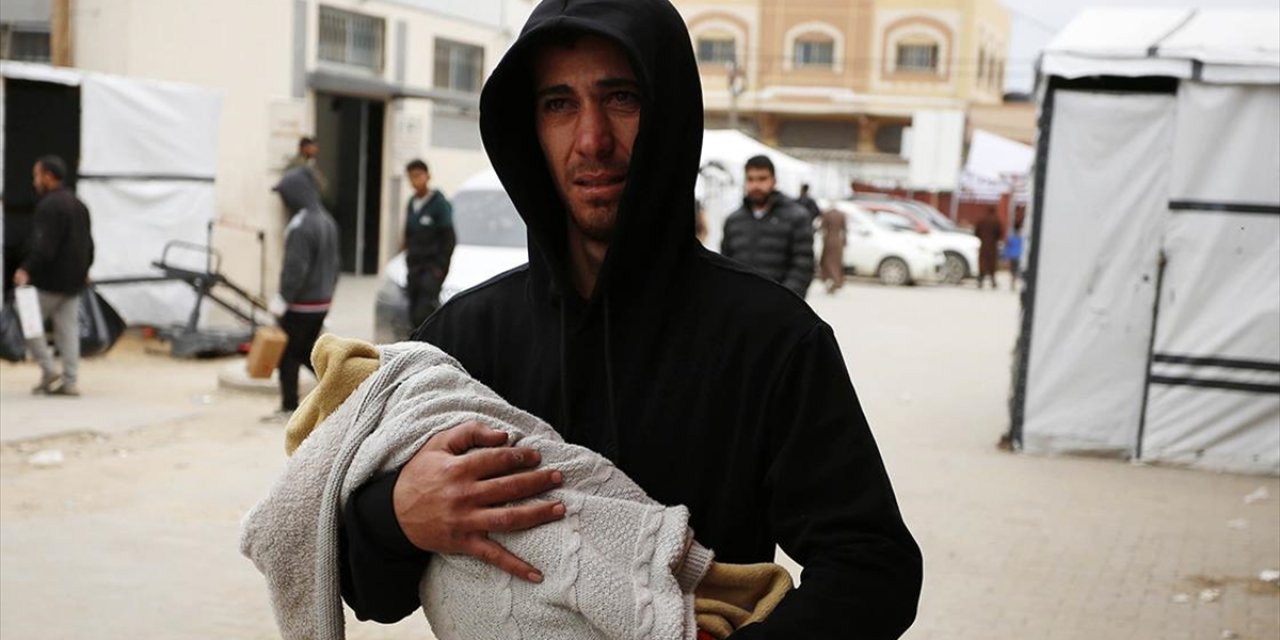 BM: Gazze'de Kış Mevsiminin Başından Bu Yana 11 Çocuk Soğuktan Donarak Öldü