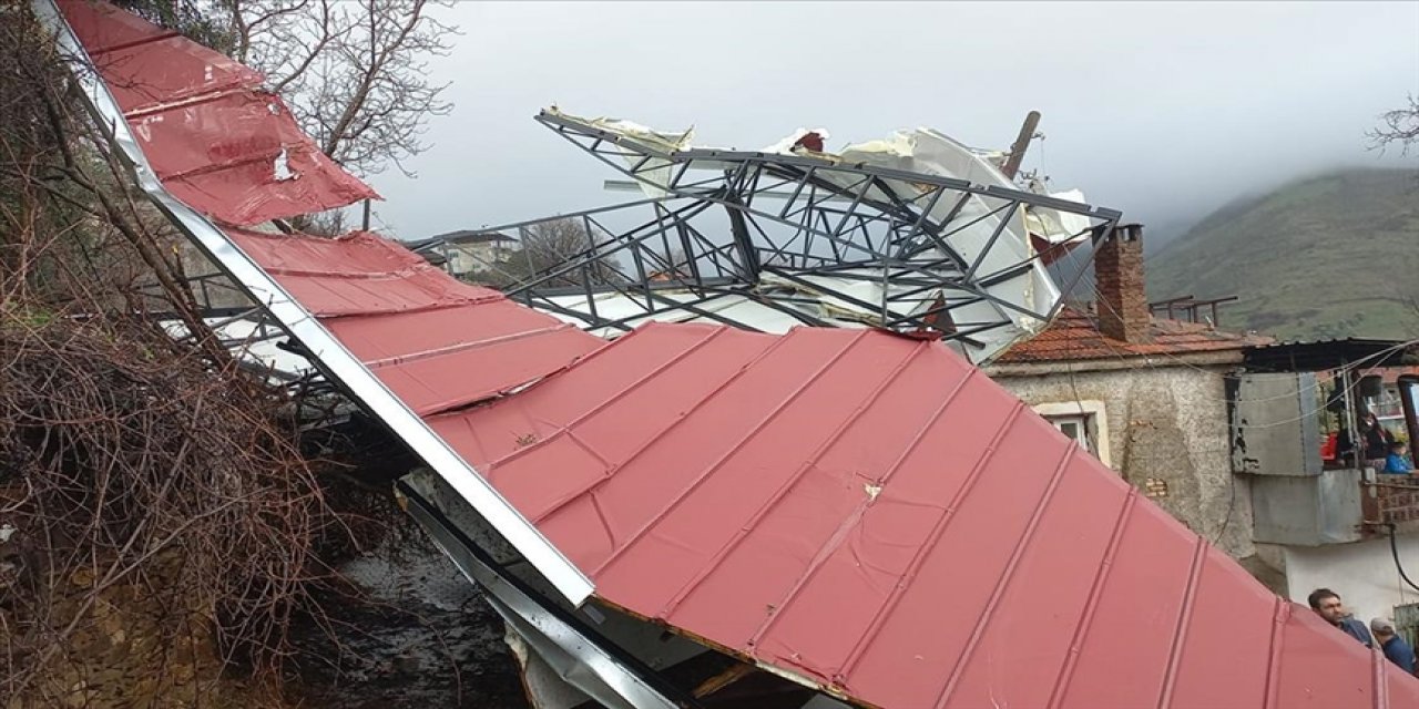 Aydın'da Sağanak ve Fırtına Etkili Oldu