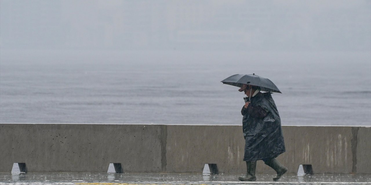 Meteorolojiden İzmir, Kıyı Ege ve Batı Akdeniz İçin Çok Kuvvetli Yağış Uyarısı