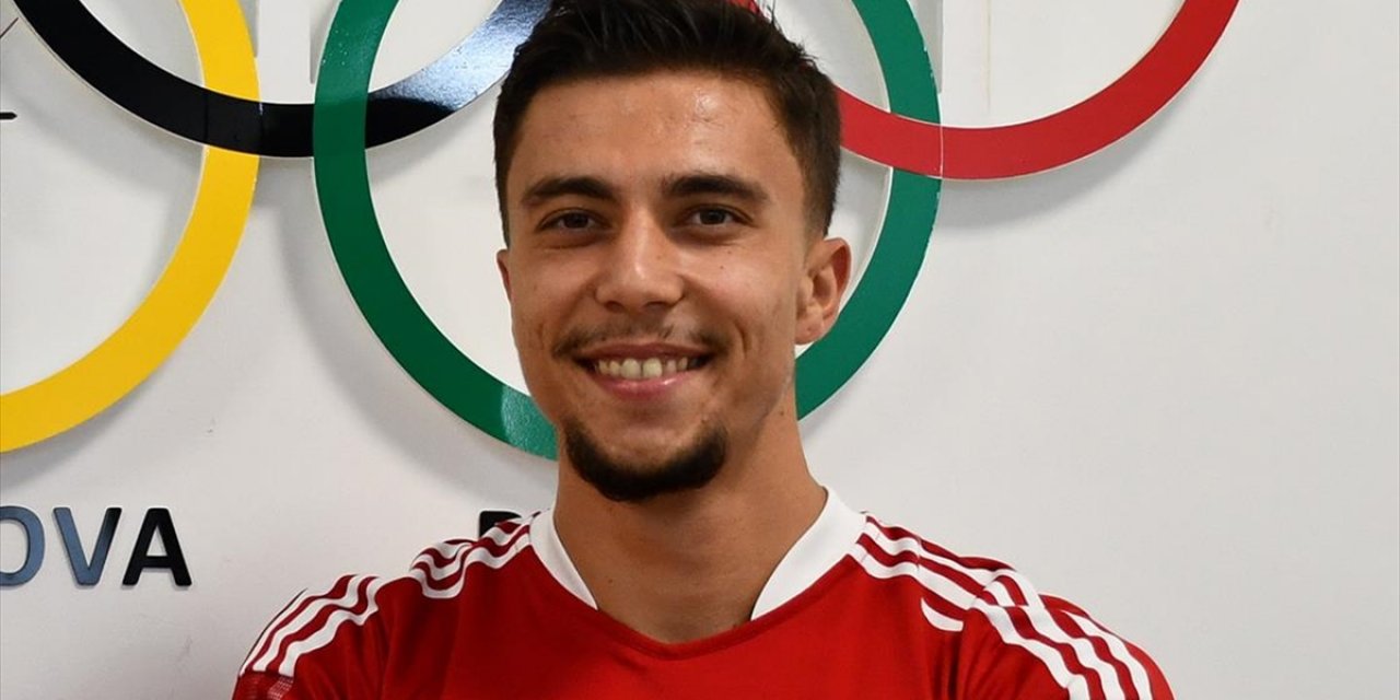 Milli Atlet Oğuz Uyar, 200 Metrede Türkiye Rekoru Kırdı