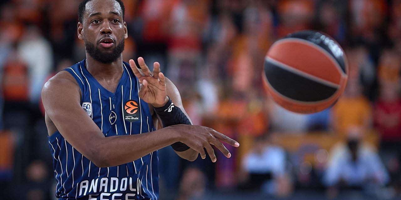 Anadolu Efes, Avrupa Ligi'nde Yarın Valencia İle Karşılaşacak