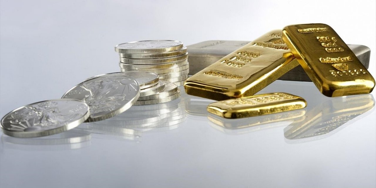 Küresel Piyasalarda Altın ve Gümüş Fiyatları Geriliyor