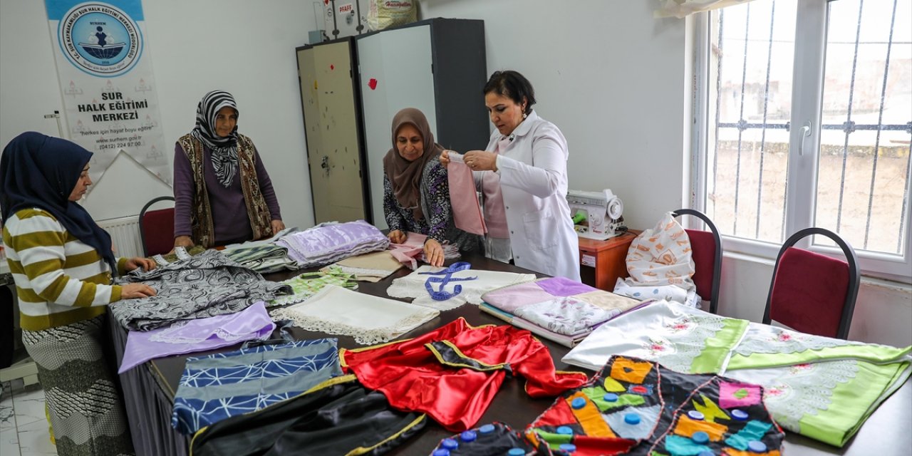 Diyarbakır'da Kadınlar "Sıfır Atık" İçin Çeyiz Sandıklarını Açtı