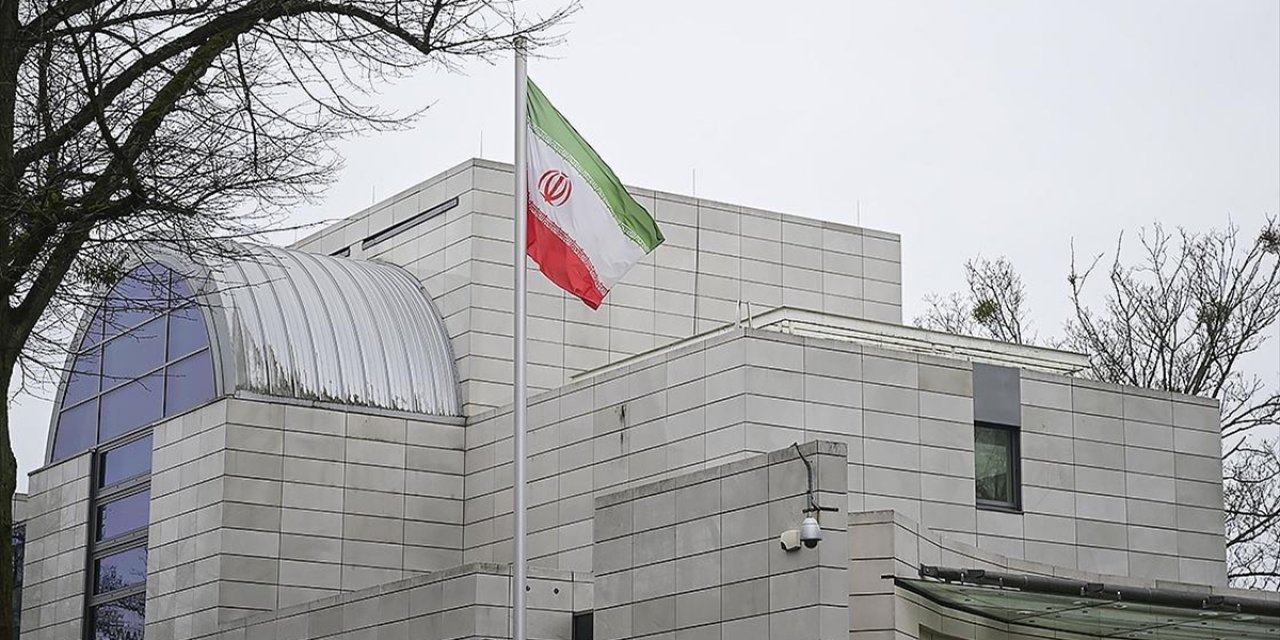 İran, AB’ye Üye Ülkelerin Tahran Büyükelçilerini Dışişleri Bakanlığı’na Çağırdı