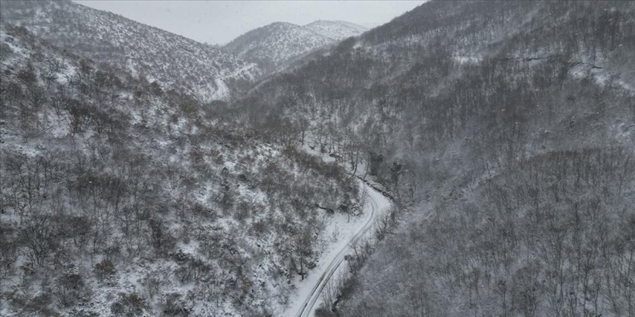 Ganos Dağı Eteklerinde Karla Kaplanan Ormanlar Güzel Görüntü Oluşturdu