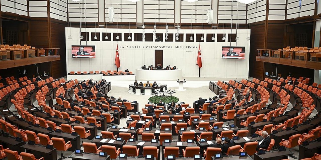 Doğum İzni İle Çocuklara Yönelik Sosyal Medya Düzenlemesinde Sona Gelindi