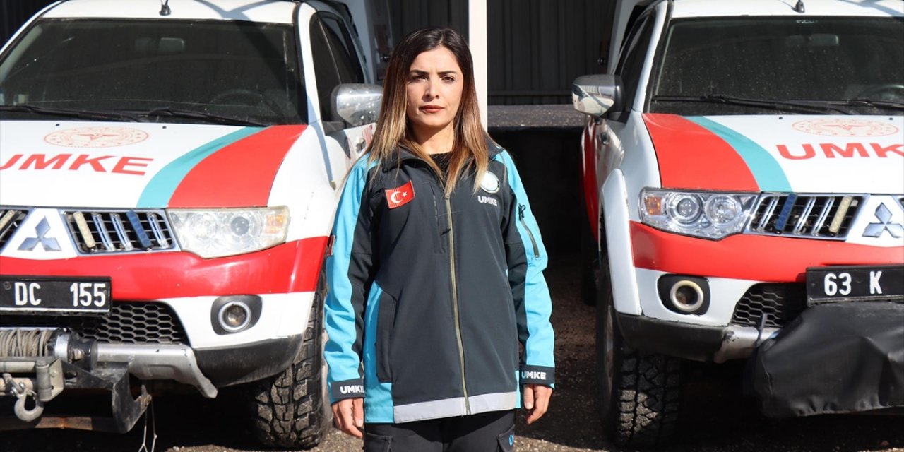 Kardeşleri Enkaz Altında Kalan Umke Gönüllüsü Başka Hayatlara Umut Oldu