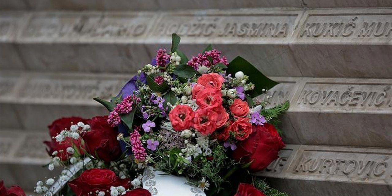 Saraybosna'daki "Pazar Yeri Katliamı"nın Üzerinden 32 Yıl Geçti