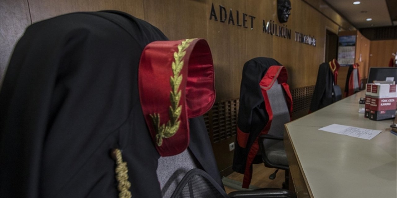 Adana, Hatay ve Osmaniye'de Yıkılan Binalarda Kusuru Olanlar Yargılanıyor