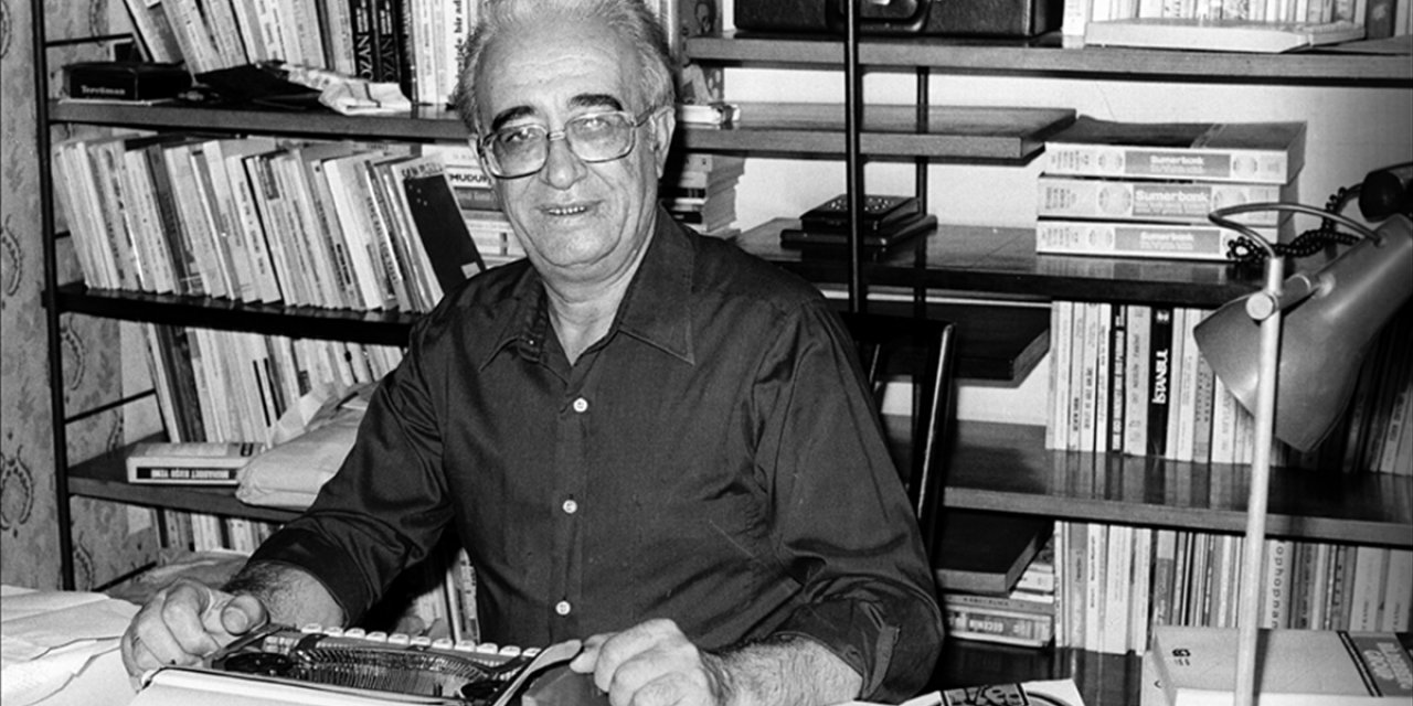 Eserleriyle Gençliğe Yol Gösteren Usta Kalem: Ahmet Kabaklı