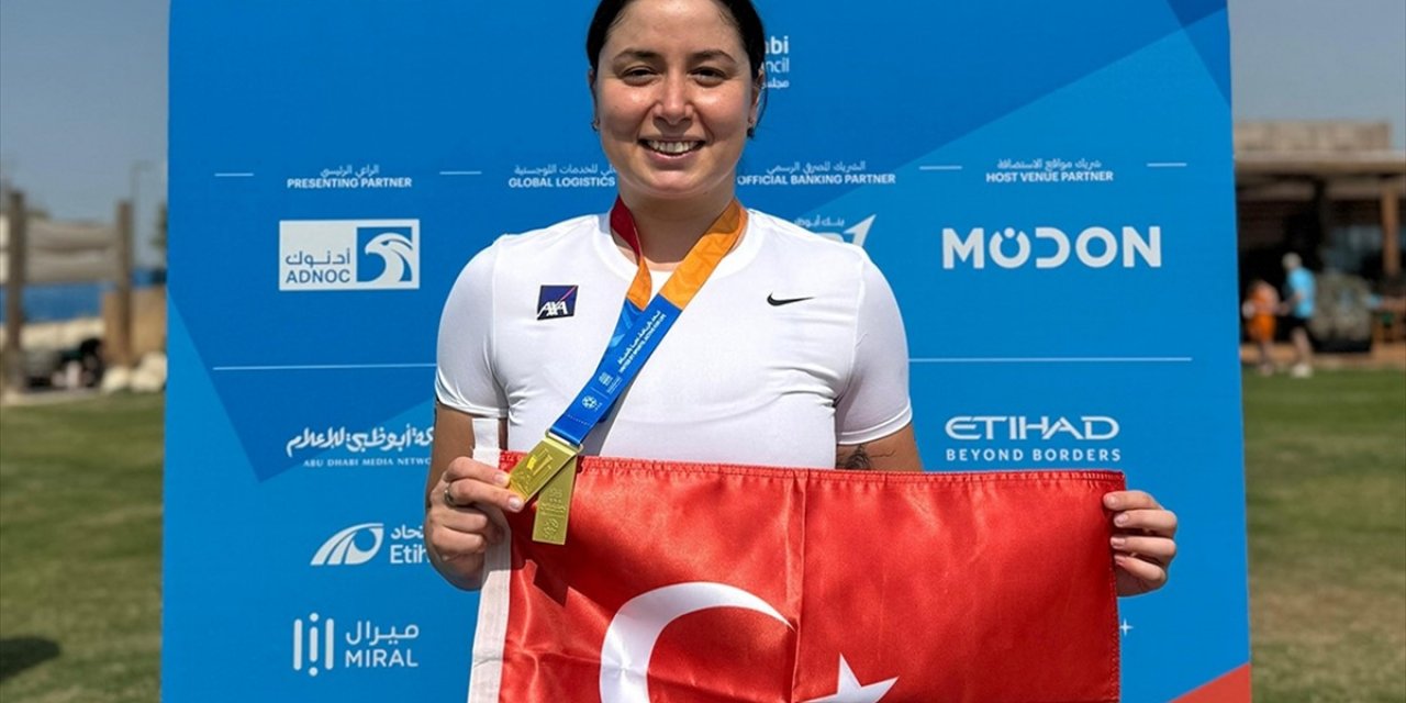 Bengisu Avcı, Dünya Master Oyunları'nda 5 Bin Metre Yüzmede Şampiyon Oldu