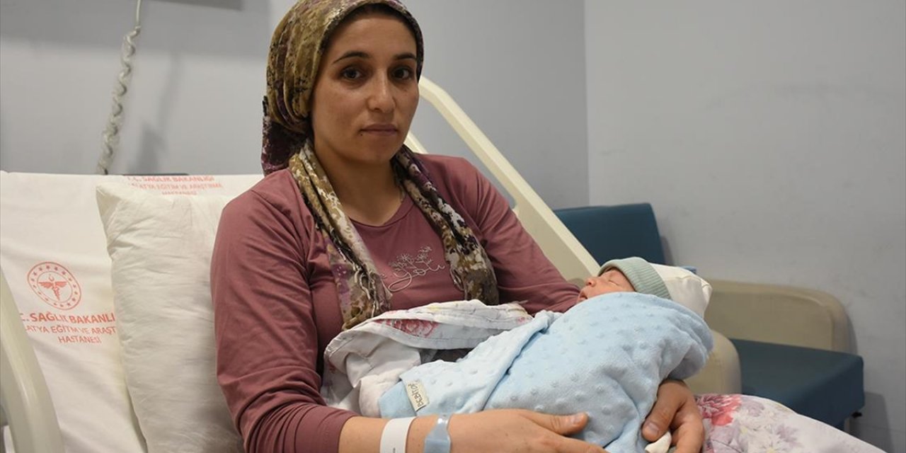 Malatya'da 6 Şubat Depremde Kızını Kaybeden Anne Aynı Tarihte Doğum Yaptı