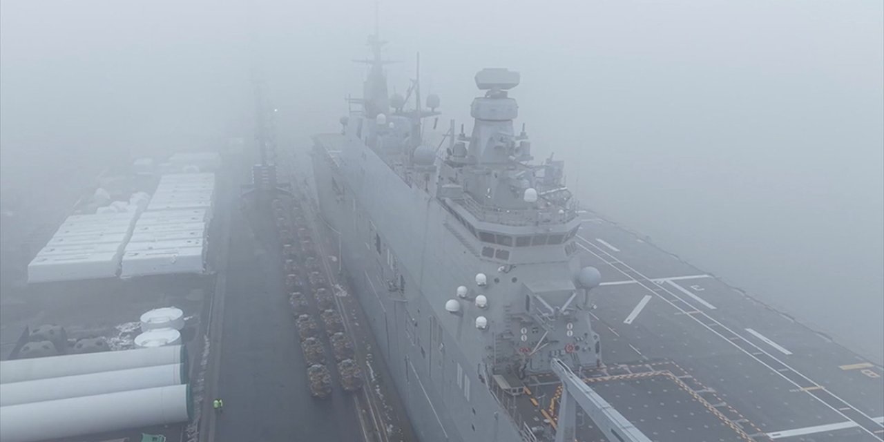 TCG Anadolu, Steadfast Dart-26 Tatbikatı'nda Görevli Kara Unsurlarını Almanya'ya Ulaştırdı