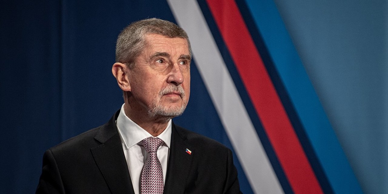 Çekya Başbakanı Babis, 15 Yaş Altındakilere Sosyal Medya Yasağı Getirilmesini Destekliyor