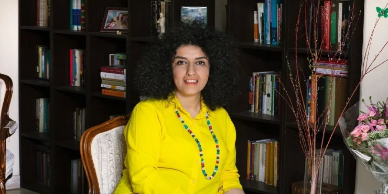 İran'da Nobel Ödüllü Aktivist Nergis Muhammedi, Yedi Buçuk Yıl Hapis Cezasına Çarptırıldı