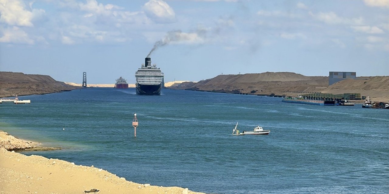 Gazze'de Ateşkesin Ardından Süveyş Kanalı'nın Gelirleri Artış Gösterdi