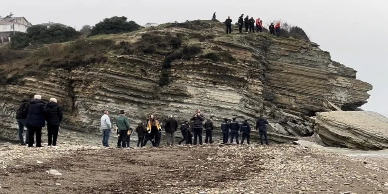 Arama Çalışmaları Acı Bitti: Kayıp Kadın Kayalıklarda Ölü Bulundu
