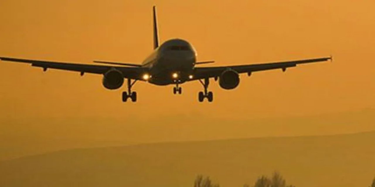 Havada Panik Anları! İstanbul'a Acil İniş Yaptı