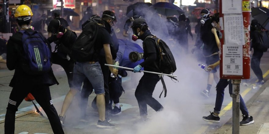 Hong Kong'da Protestolar Şiddet Olaylarına Sahne Oldu