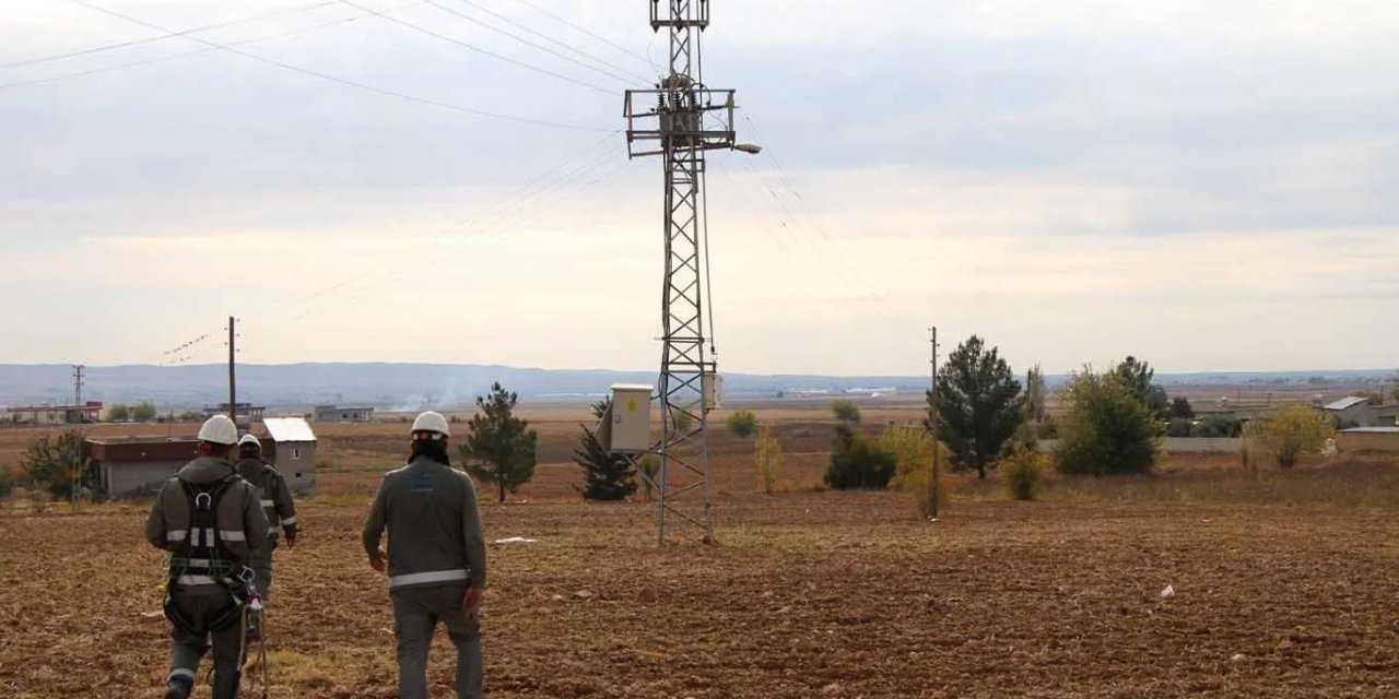 Dicle Elektrik, Şanlıurfa'da Elektriğin Yarısının Kaçak Tüketildiğini Bildirdi