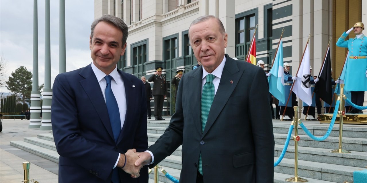 Cumhurbaşkanı Erdoğan, Yunanistan Başbakanı Miçotakis'i Kabul Etti