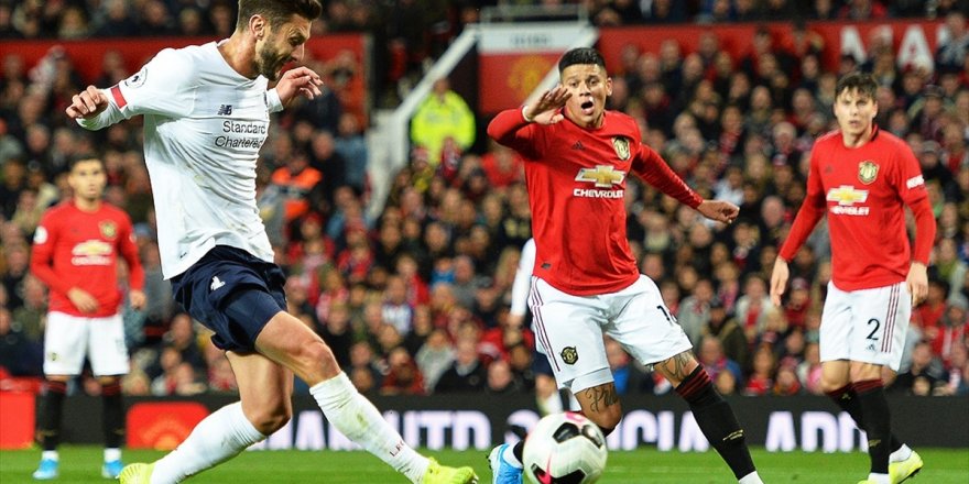 İngiltere Premier Lig'de Manchester United, Sahasında Liverpool İle 1-1 Berabere Kaldı