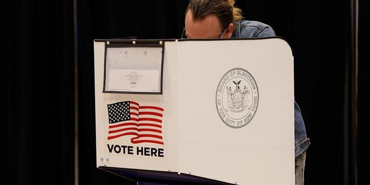 ABD'de Oy Kullanırken Kimlik İbrazını Zorunlu Kılacak Tasarı Temsilciler Meclisinden Geçti