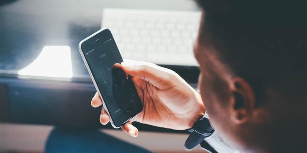 Uzmanlara Göre, "Dijital Girdabın" Bağımlılık Yapıcı Dünyasına Kapılanların Zihni Atıl Kalıyor